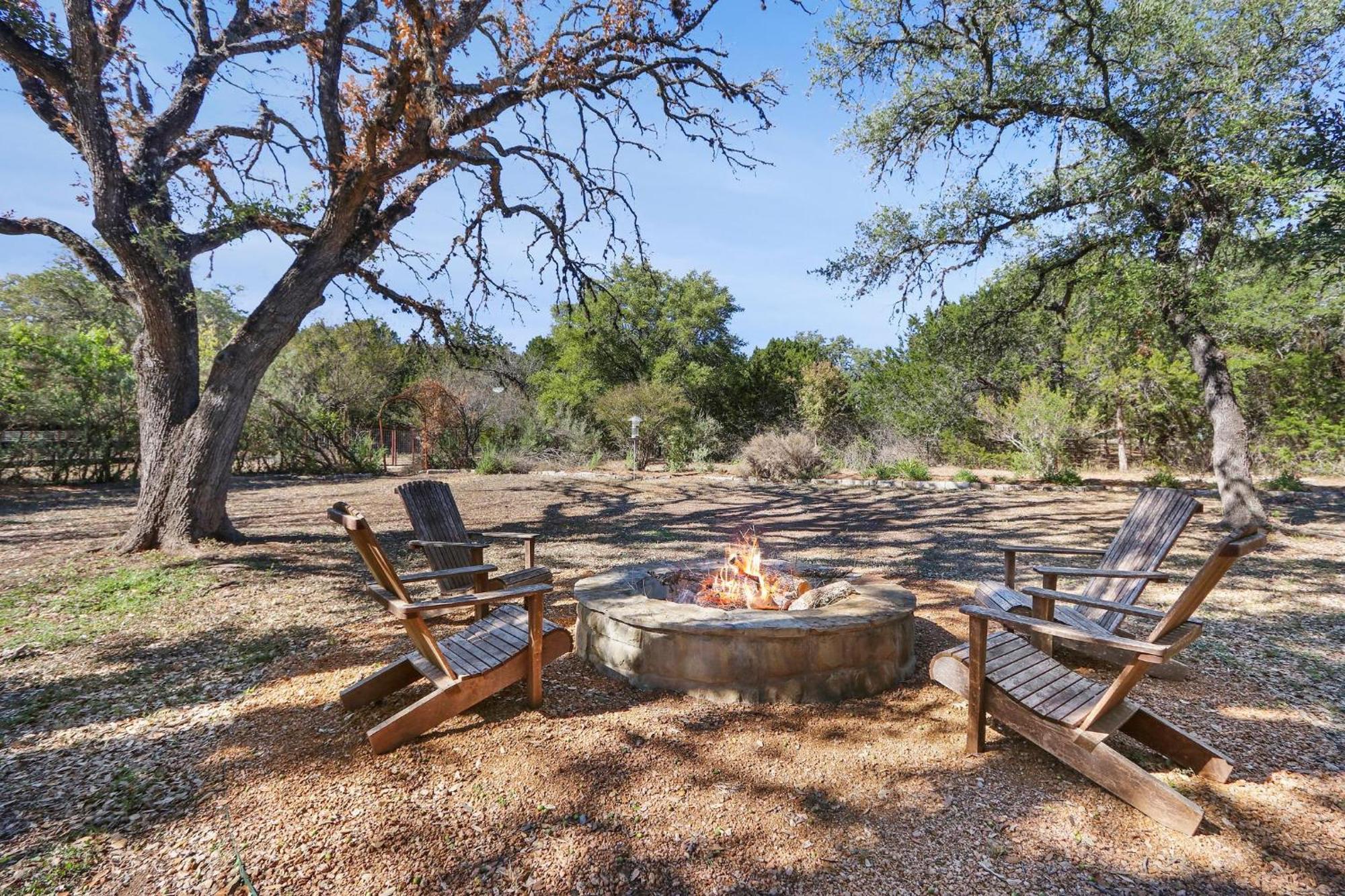 Red Donkey Cottage Wimberley Eksteriør bilde