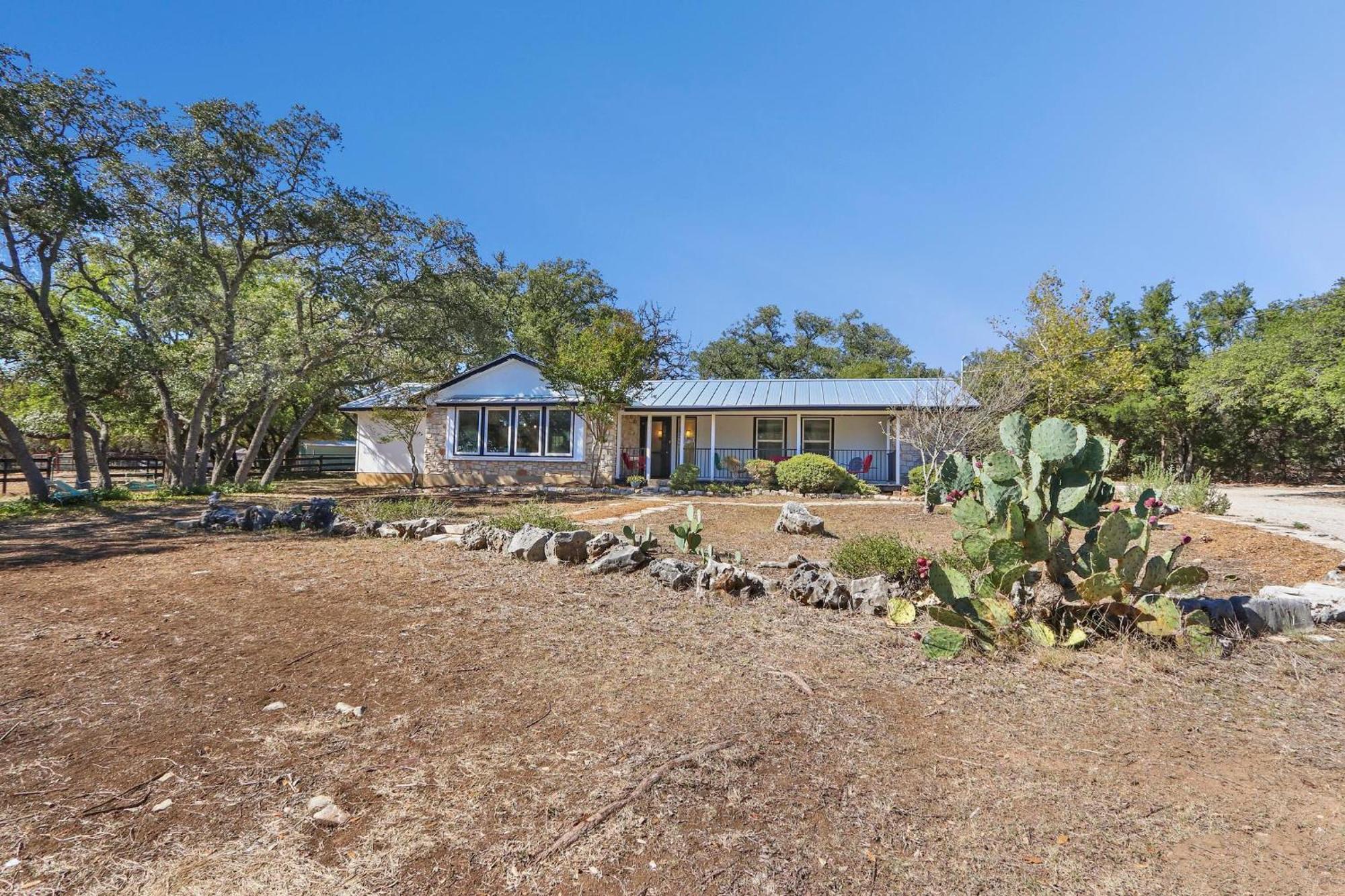 Red Donkey Cottage Wimberley Eksteriør bilde